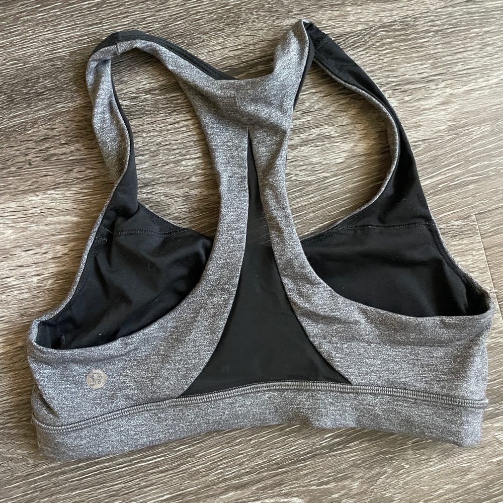 Lululemon mesh Sports Bra size 6